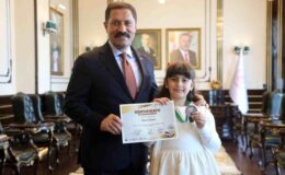 Dünya üçüncüsü olan şehit kızı, valiye söyledikleriyle kendine hayran bıraktı