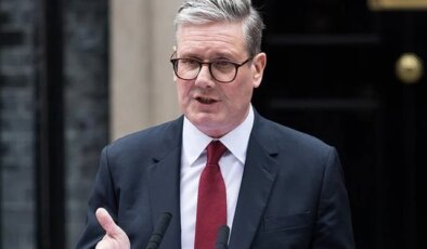 Starmer’den sosyal medya platformlarına çağrı: Çocukları internette güvende tutmak için ne gerekiyorsa yapacağım