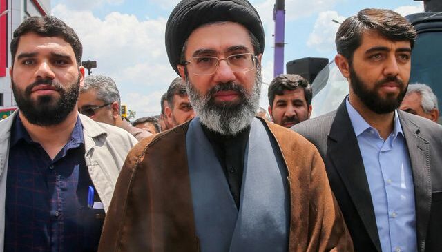 İran’da din adamlarından nükleer fetva için “yeniden değerlendirme” çağrısı