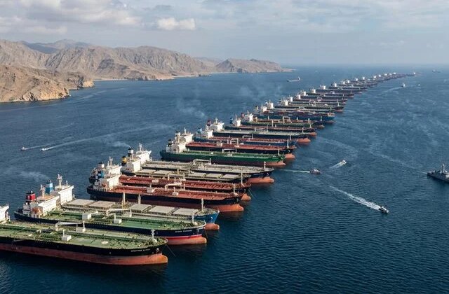 İran, Hürmüz Boğazı’nı iki hafta süreyle açtı