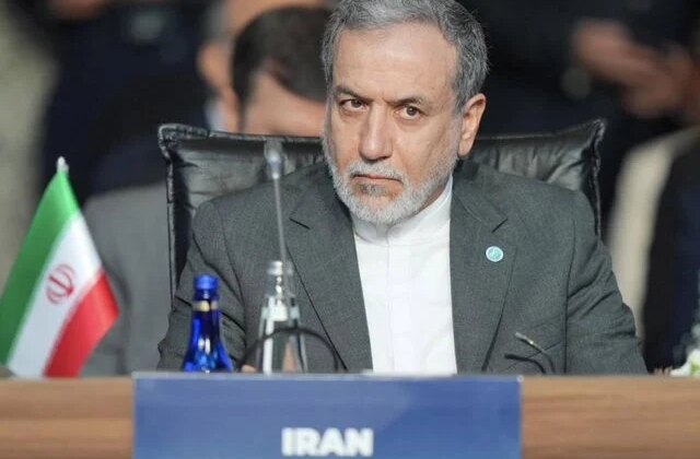 İran Dışişleri Bakanı Arakçi, müzakere görüşmeleri için İslamabad’a gidiyor