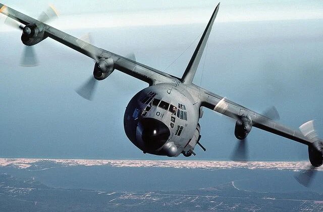 İran, kayıp pilotu arayan başka bir ABD uçağını düşürdü