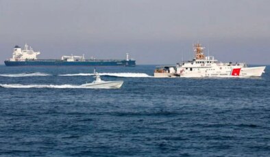 İran’a 6 milyar dolarlık abluka darbesi! ABD 41 tankerin rotasını değiştirdi