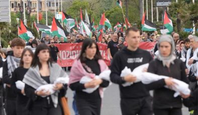 İspanya’da binlerce kişi Filistin için toplandı, “Soykırıma ve savaşa hayır” dedi