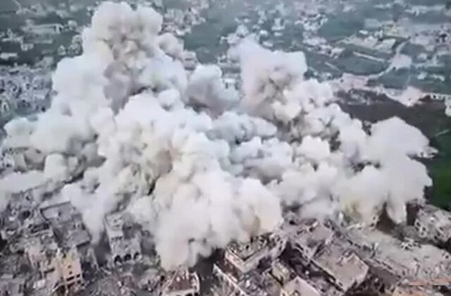 İsrail, Lübnan’da koca mahalleyi havaya uçurdu