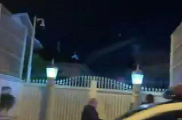 İstanbul Boğazı’nda faciadan dönüldü: Yalıya metreler kala karaya oturdu