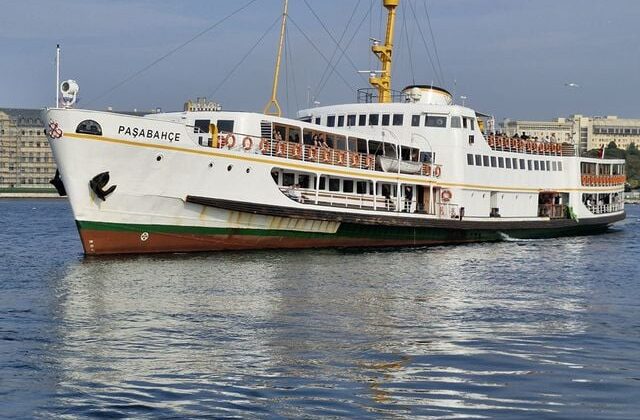 İstanbul Boğazı yarın deniz trafiğine kapatılacak