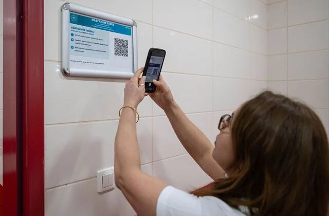 Hastanelerde yeni dönem! QR kod ile sorunlara 7 dakikada çözüm