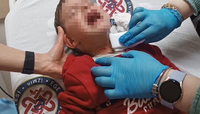 İzmir’de parkta dehşet: 2 yaşındaki çocuk bıçaklandı