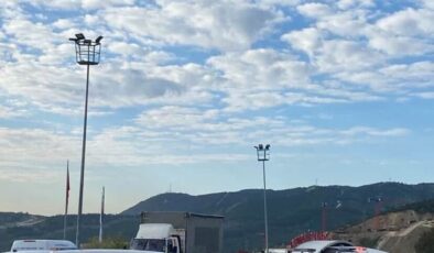 İzmir’de araçta kadını silahla öldüren şüpheli intihar girişiminde bulundu