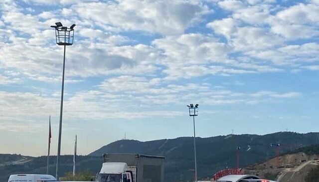 İzmir’de araçta kadını silahla öldüren şüpheli intihar girişiminde bulundu