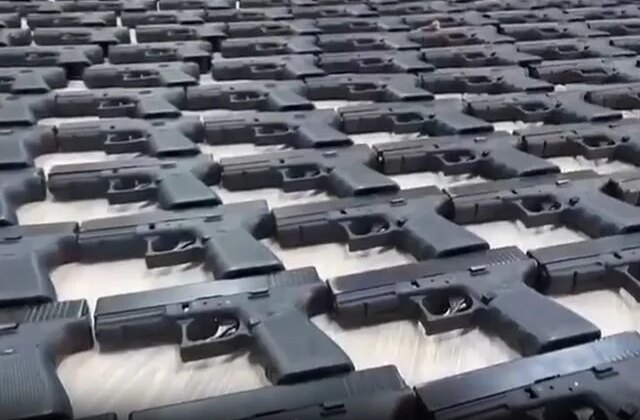 İstanbul ve Adana’da dev operasyon! 1107 ruhsatsız tabanca ele geçirildi