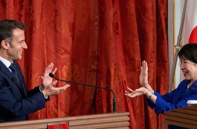 Japonya Başbakanı Takaichi ve Macron’dan “Kamehameha” pozu