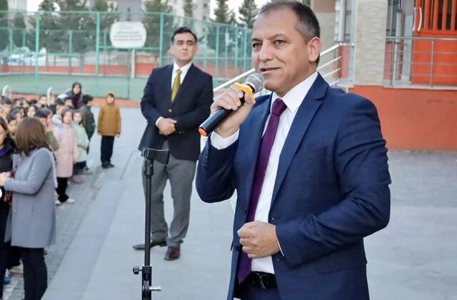 Kahramanmaraş İl Milli Eğitim Müdürü Erhan Baydur, görevinden ayrıldı