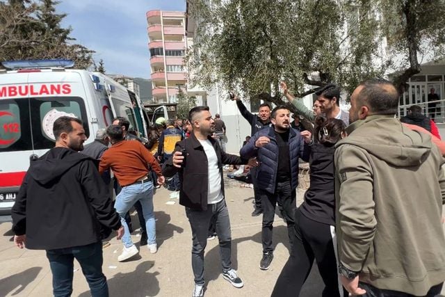 kahramanmarastaki okul saldirisinda can kaybi 9a 19752512 1221 o