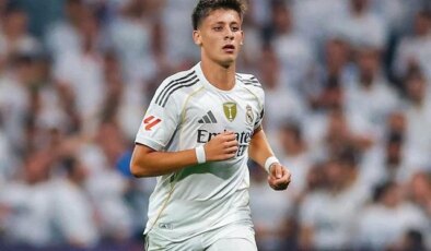 Kameralar Arda Güler’i çekiyordu! Arda’dan hocasına dikkatleri çeken hareket