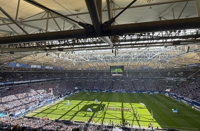 Kan donduran olay! Stadyum tuvaletinde ceset bulundu