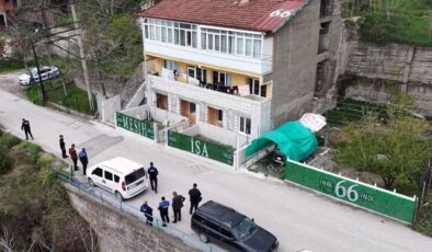 Kendisini ‘Mesih’ ilan etti, evine yazdığı yazılar ekipleri harekete geçirdi