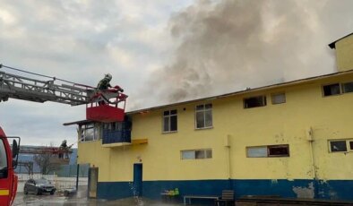 Kastamonu’da tekstil ve filtre malzemeleri üretilen fabrikada yangın