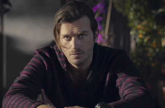 Kıvanç Tatlıtuğ’dan oğluna lüks eğitim! Ödenen rakam şaşırttı