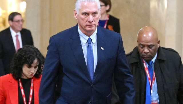 Küba’dan ABD’ye tarihi rest: İşgal halinde kendimizi savunuruz, gerekirse ölürüz