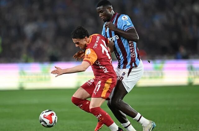 Küfürler havada uçuşmuş! Yunus Akgün maç sonunda yaşananları anlattı