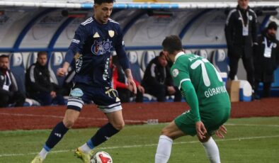 Lider Erzurumspor geriye düşmesine rağmen kazandı