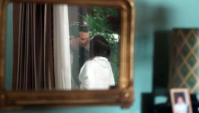 Magazin gündemini sarsacak bomba yasak aşk iddiası: Eşi mesajları yakaladı