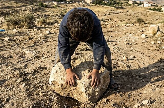Mardin’de mayın patlamasında iki kardeş yaralandı