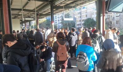 Marmaray Göztepe durağında hareketli dakikalar, hayatına raylarda son verdi