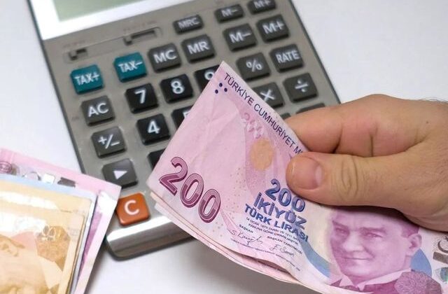 Memur zammında büyük değişim! İlk tahminler geldi
