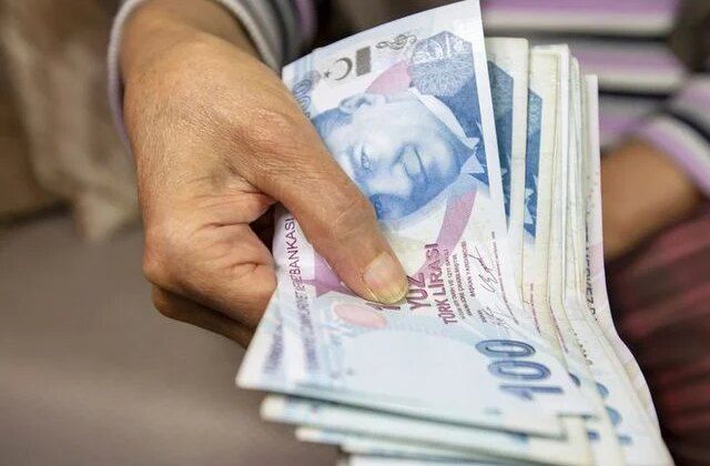 Memurları ilgilendiren düzenleme kabul edildi: 247 bin TL ödeme yapılacak