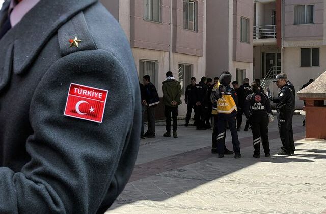 Genç teğmen evinde ölü bulundu