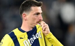 Mert Hakan Yandaş aylardır beklediği ana kavuştu