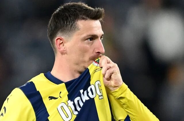 Mert Hakan Yandaş aylardır beklediği ana kavuştu