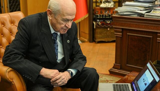 Bahçeli’nin yeni favorisi: Kaçırmadan izliyorum