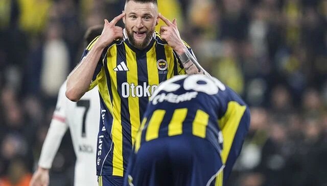 Milan Skriniar bir döndü pir döndü