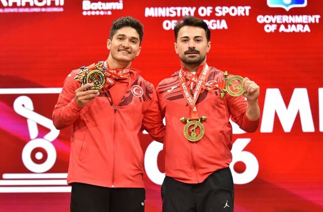 Milli halterci Muhammed Furkan Özbek, rekor kırarak Avrupa şampiyonu oldu