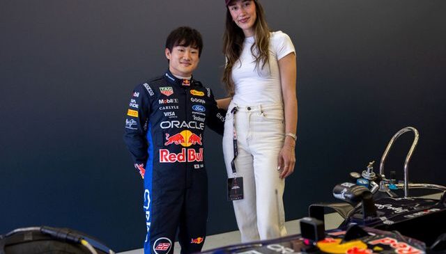 Milli voleybolcu Hande Baladın ile Formula 1 pilotu Yuki Tsunoda’nın arasındaki boy farkı dikkat çekti