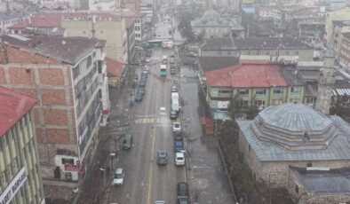 Nisan ayında kar sürprizi! Bir şehrimiz beyaza büründü