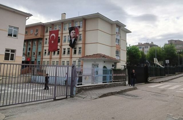 Öğrencinin silah getirdiği okulda “şeffaf poşet” önlemi