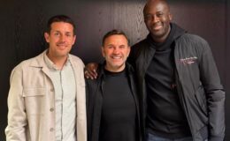 Okan Buruk’un sağındaki ismi tanıdınız mı? Galatasaray maçında sürpriz misafir