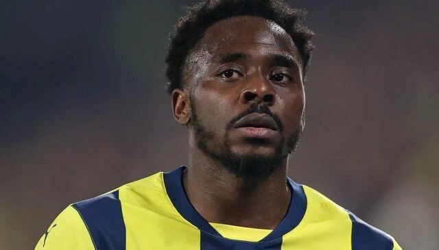 Osayi Samuel’den çarpıcı itiraf: Babam koyu Fenerbahçeli, Beşiktaş’a…