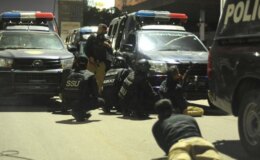 Pakistan’da polis karakoluna düzenlenen bombalı saldırıda 5 kişi hayatını kaybetti