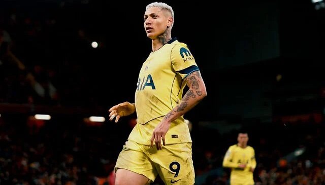 Richarlison’dan depresyon itirafı: Arabayı duvara vurup ölmek istedim