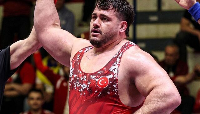 Rıza Kayaalp 13. kez Avrupa şampiyonu