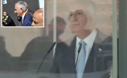 Rıza Pehlevi, cam fanus içinden kalabalığa konuştu