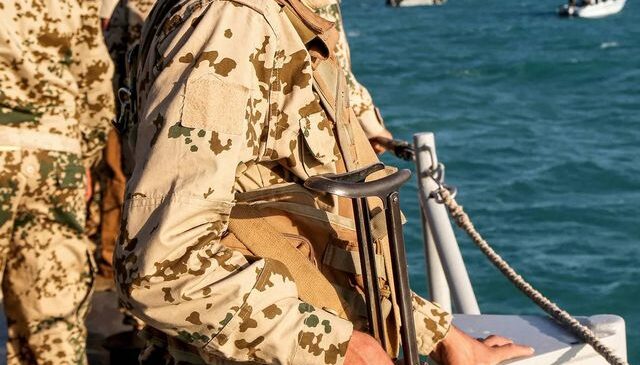 Saat verildi! Babül Mendeb Boğazı’nda askeri gerilim iddiası