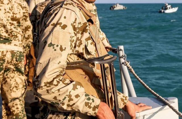 Saat verildi! Babül Mendeb Boğazı’nda askeri gerilim iddiası