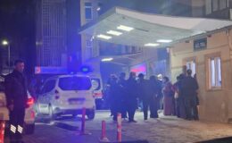 Evine giderken boğazından bıçaklanıp öldürüldü